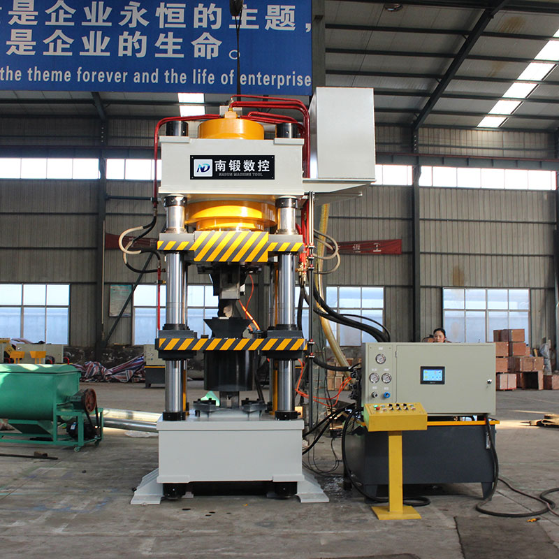 南鍛500T鹽磚機500噸粉末成型油壓機四柱壓力機